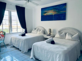 Beachfront Ocean Dr white sand paradise SoBe 311
